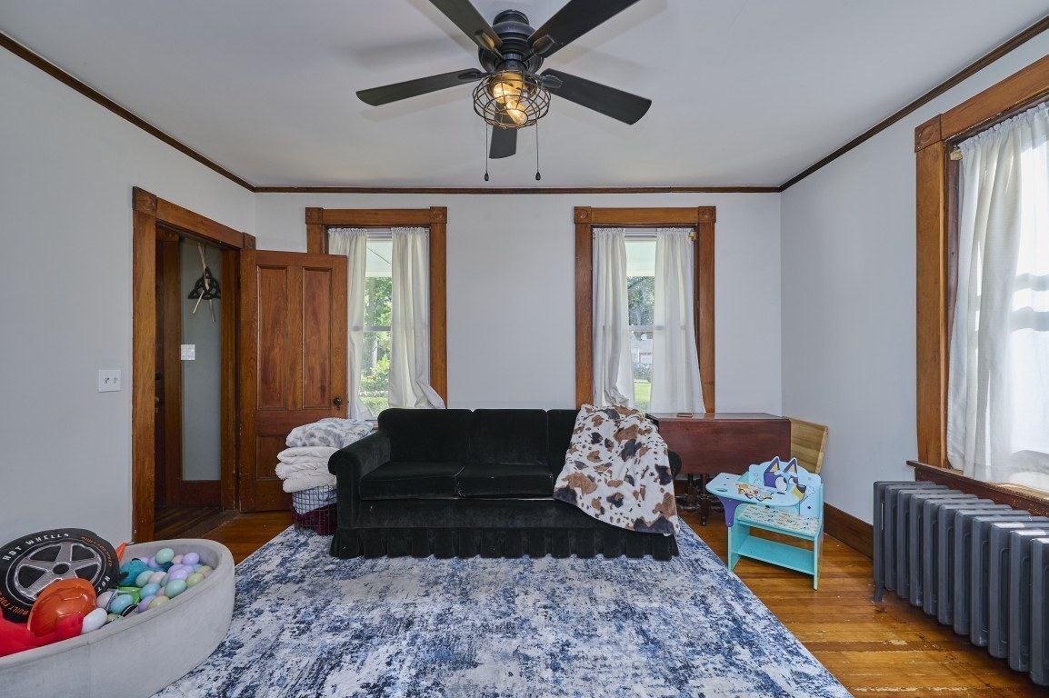 62 Chestnut St Property Photo 6