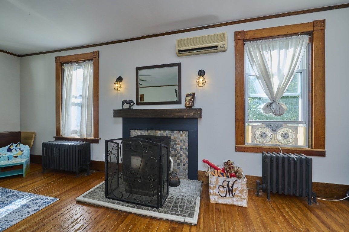 62 Chestnut St Property Photo 7