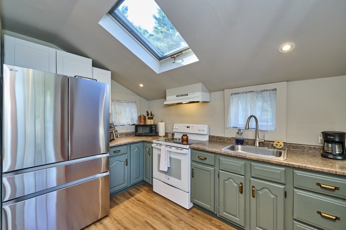 62 Chestnut St Property Photo 12