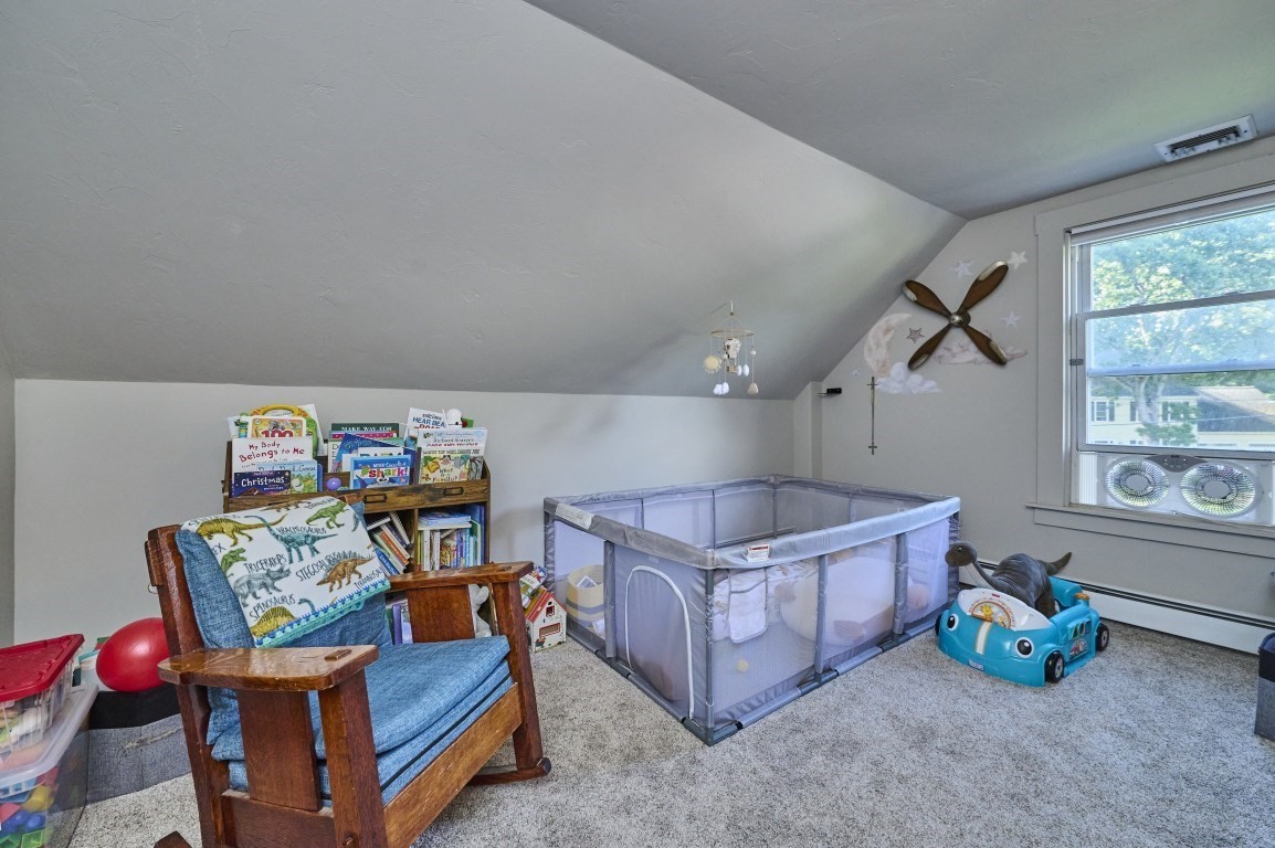 62 Chestnut St Property Photo 18