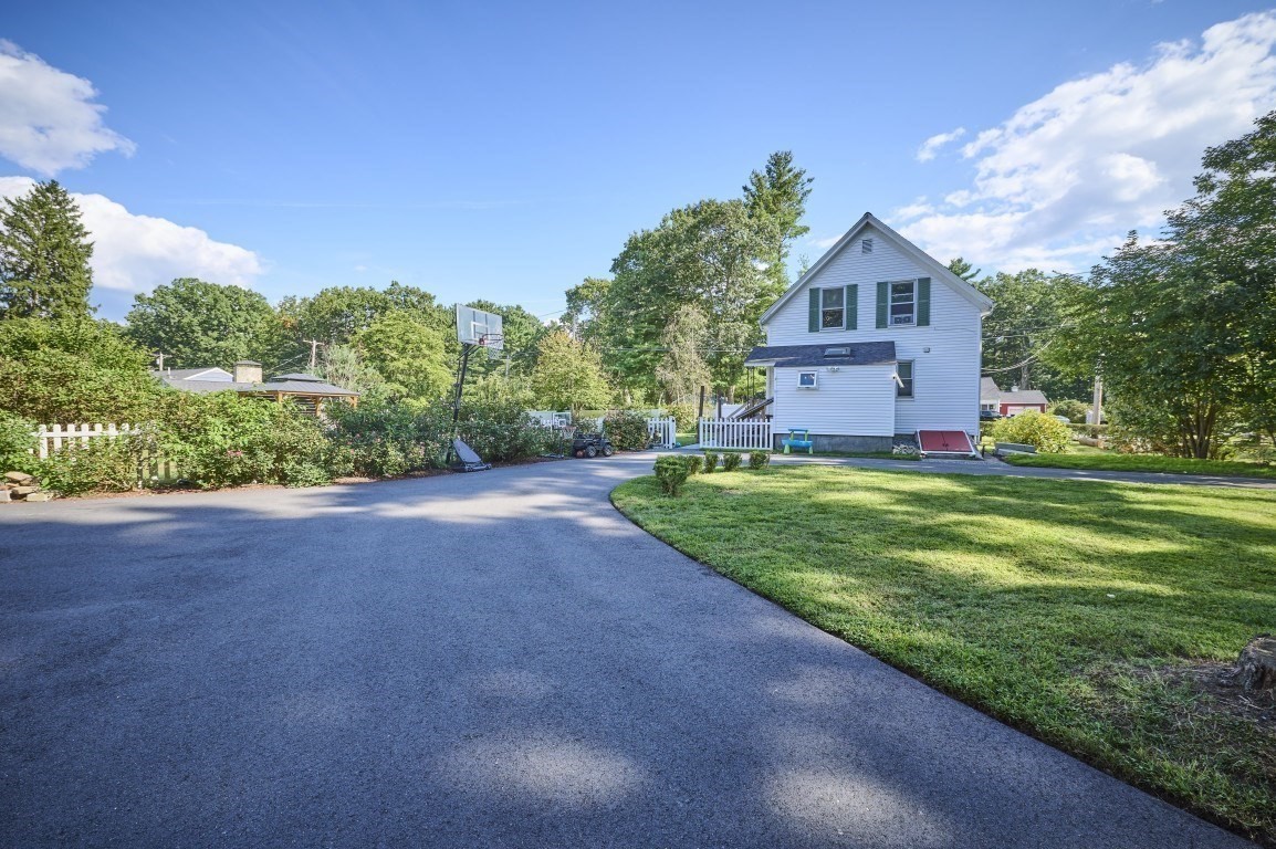62 Chestnut St Property Photo 25