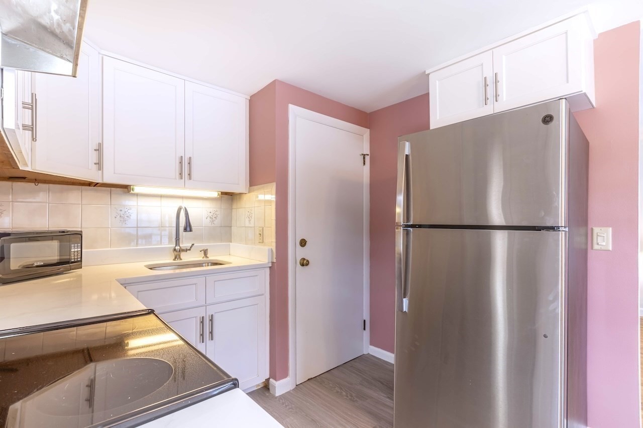 16 Richardson St # C Property Photo 15