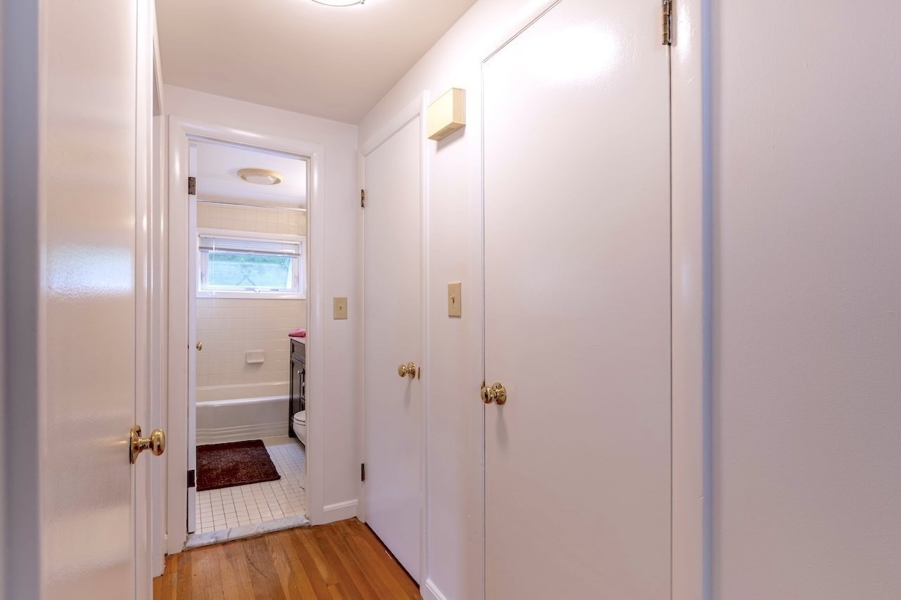 16 Richardson St # C Property Photo 23