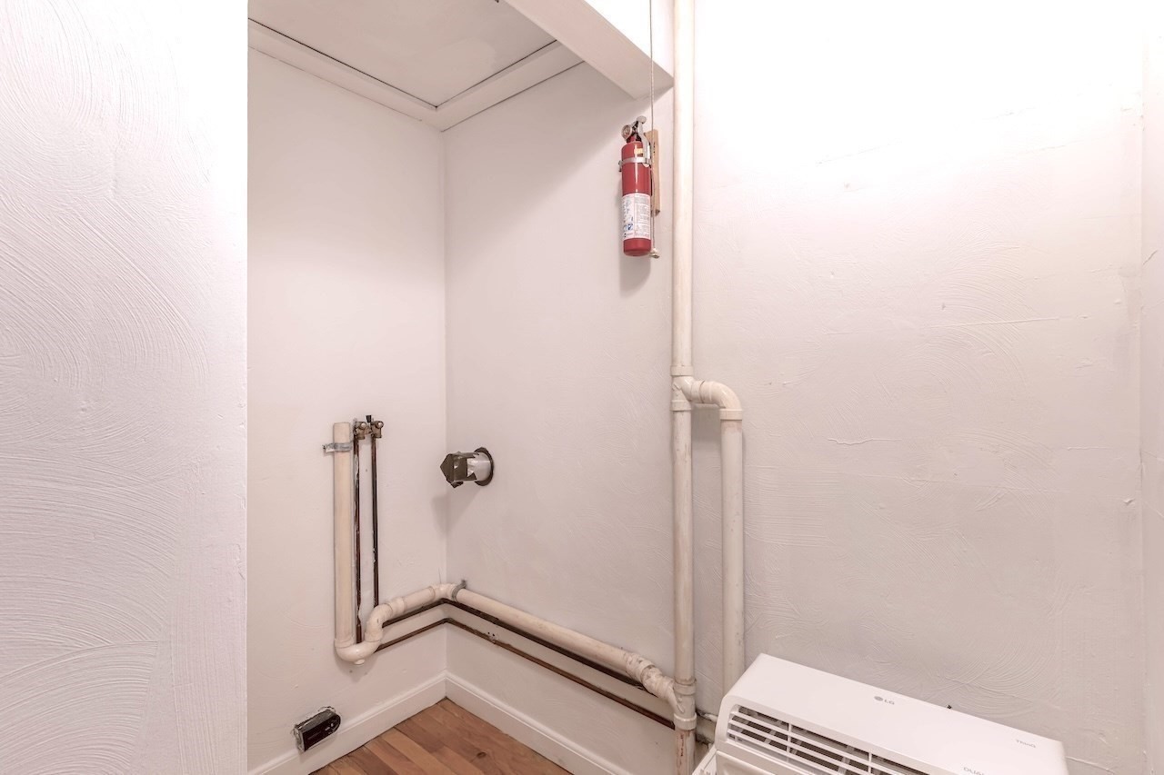 16 Richardson St # C Property Photo 24