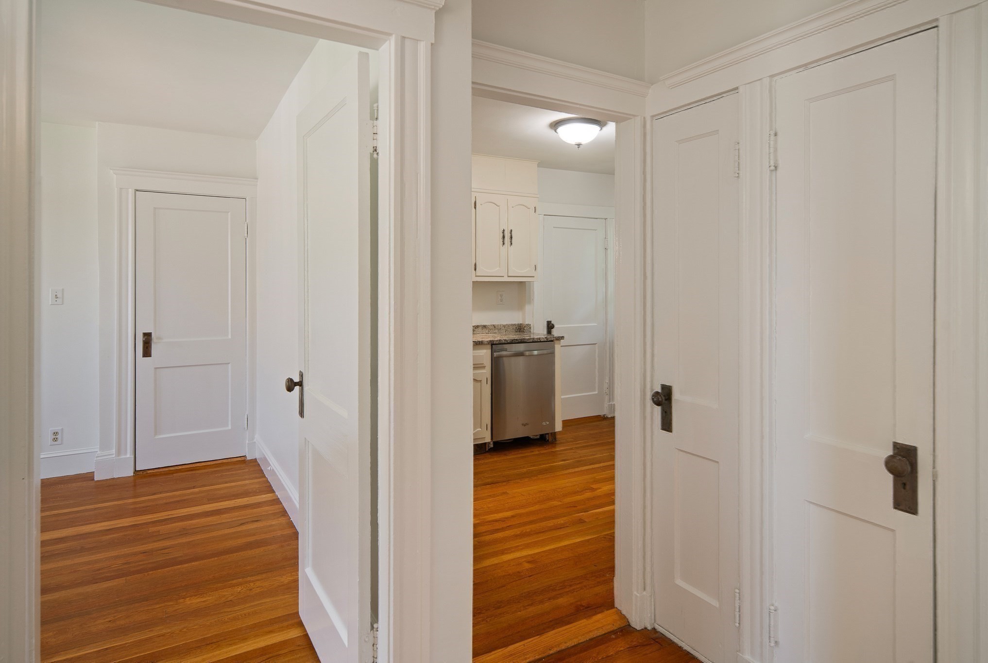 341 Washington St # 2 Property Photo 9