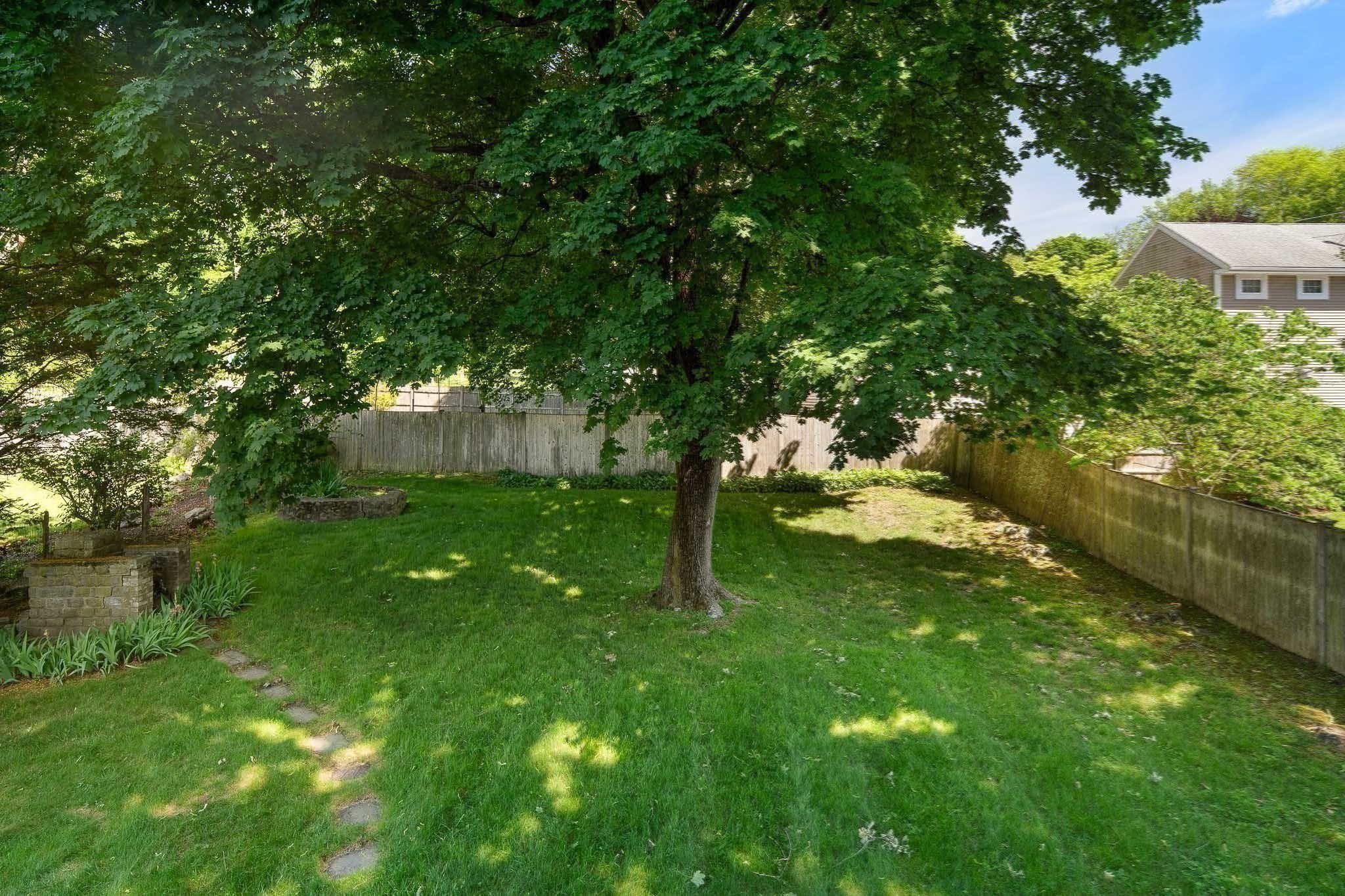 341 Washington St # 2 Property Photo 17