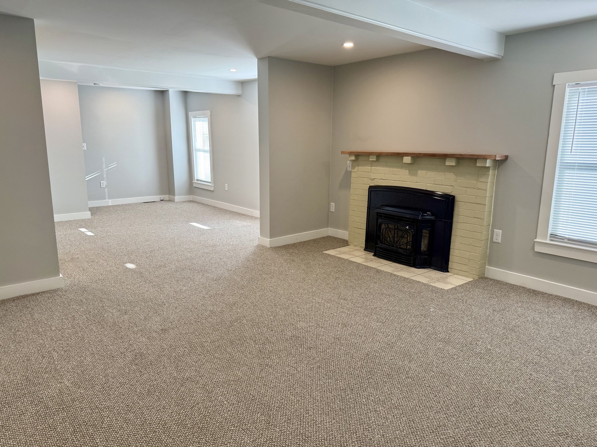 301 Central St Property Photo 12