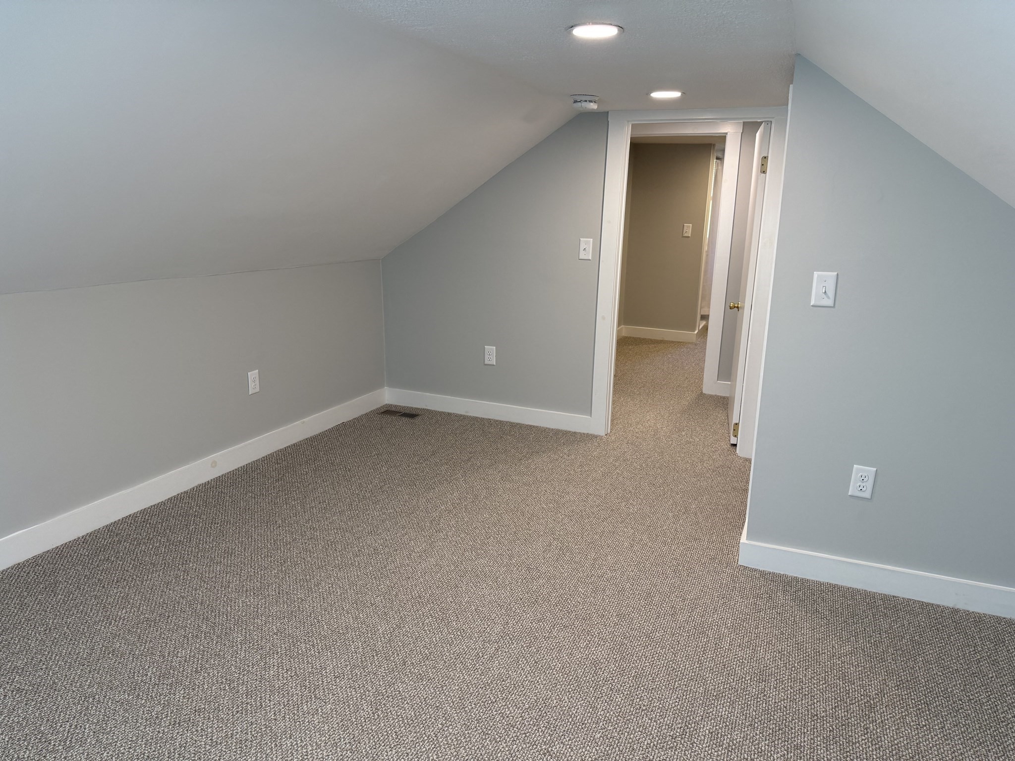 301 Central St Property Photo 23