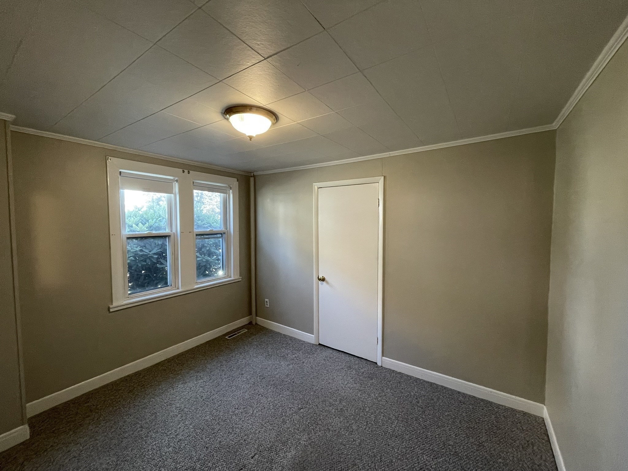 126 Lowell St # F Property Photo 13