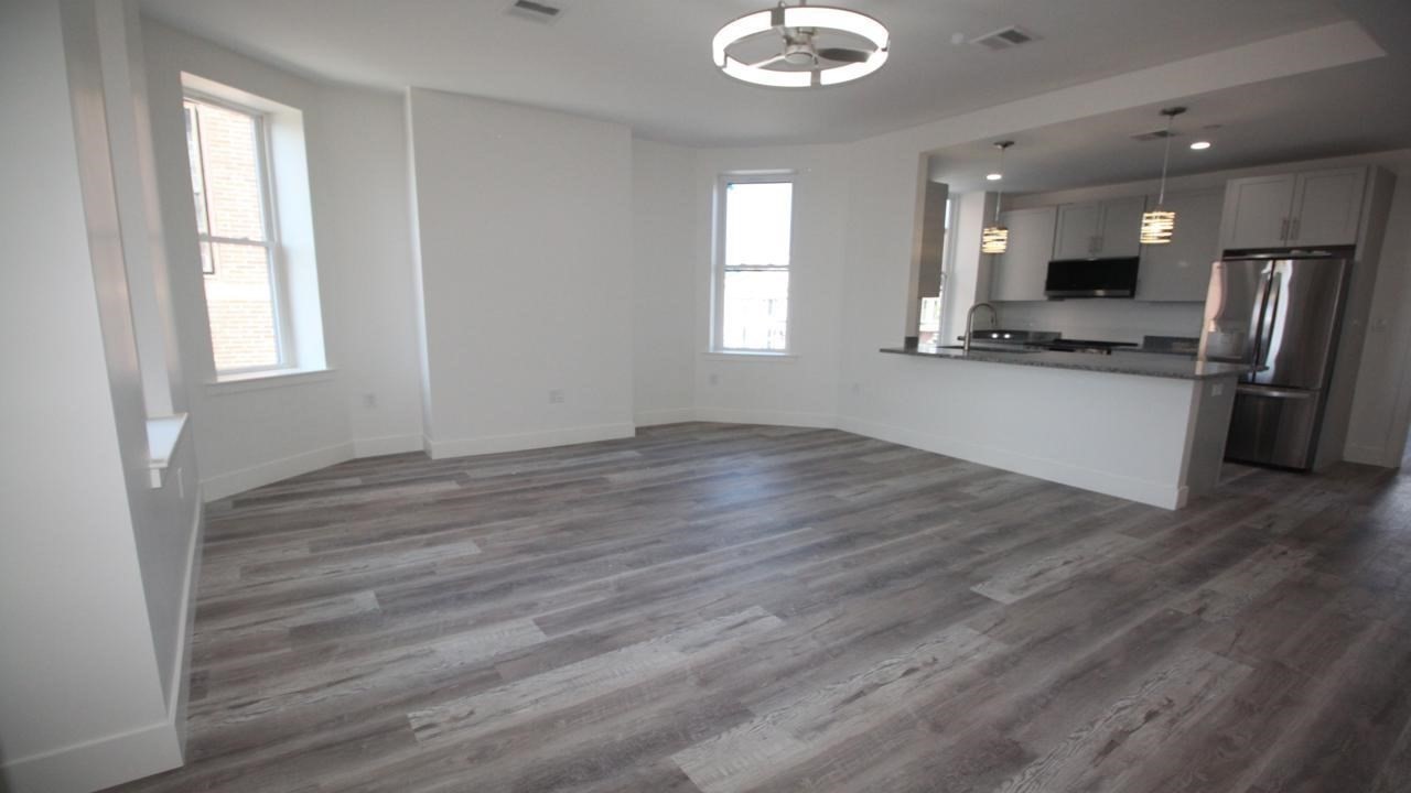 525 E Broadway # 2 Property Photo 2