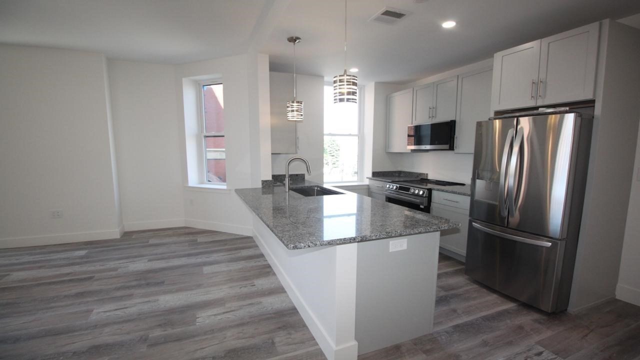 525 E Broadway # 2 Property Photo 3