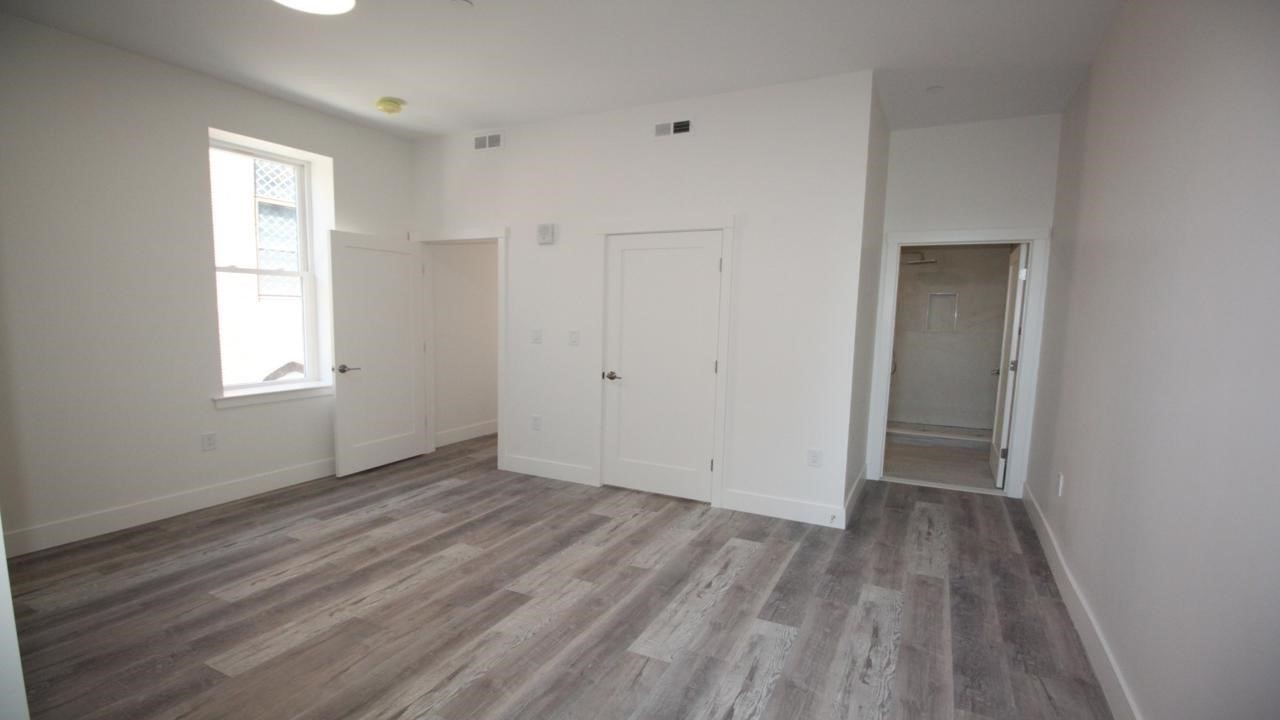 525 E Broadway # 2 Property Photo 5