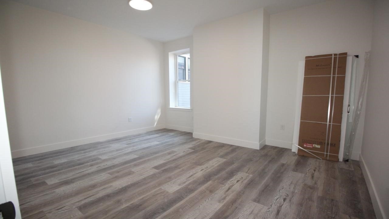 525 E Broadway # 2 Property Photo 7