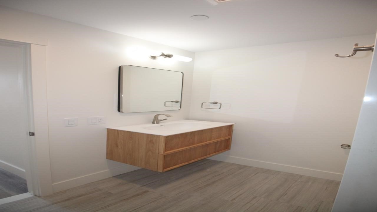 525 E Broadway # 2 Property Photo 10
