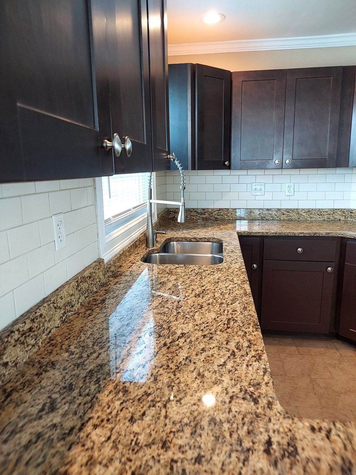 510 State Ave Property Photo 14