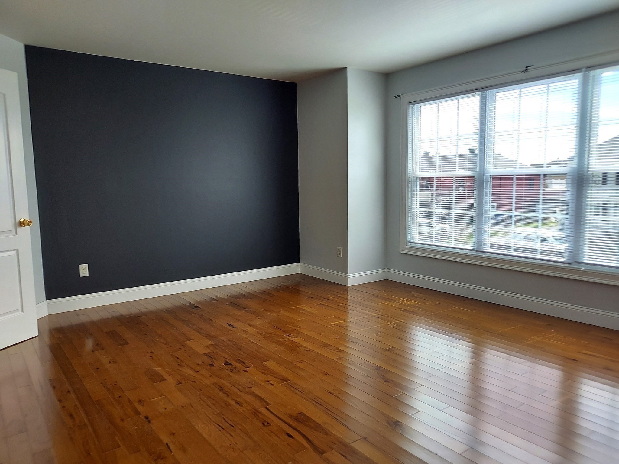 510 State Ave Property Photo 17