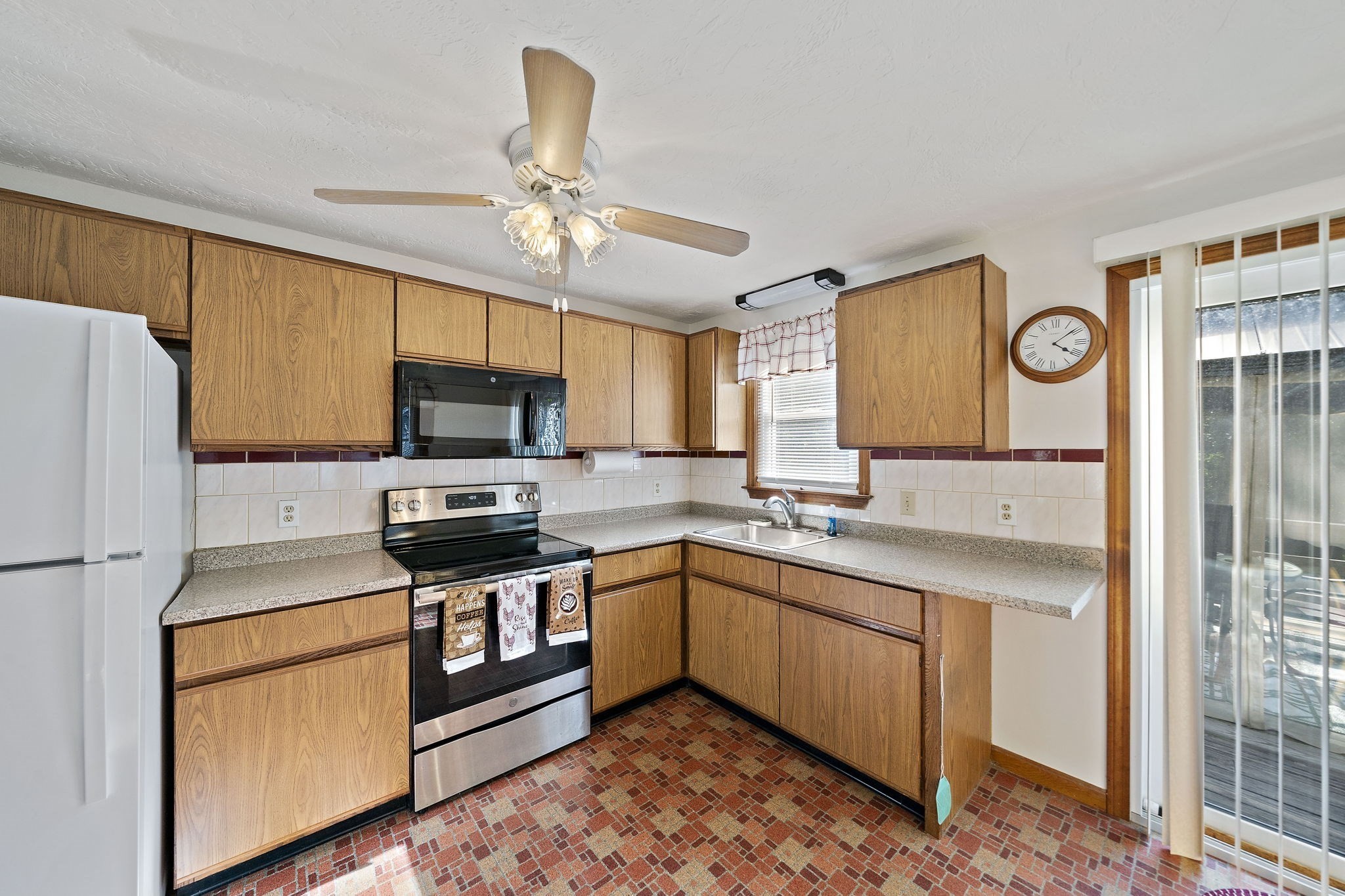 19 Deer Hollow Rd. Property Photo 8