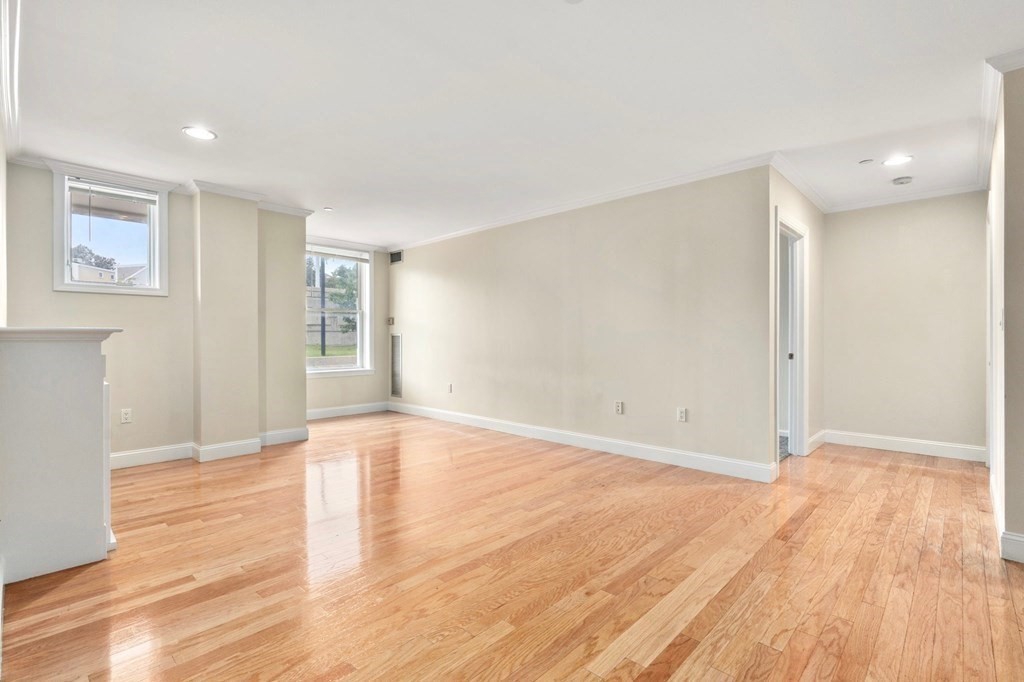 73 Chelsea St # 104 Property Photo 4