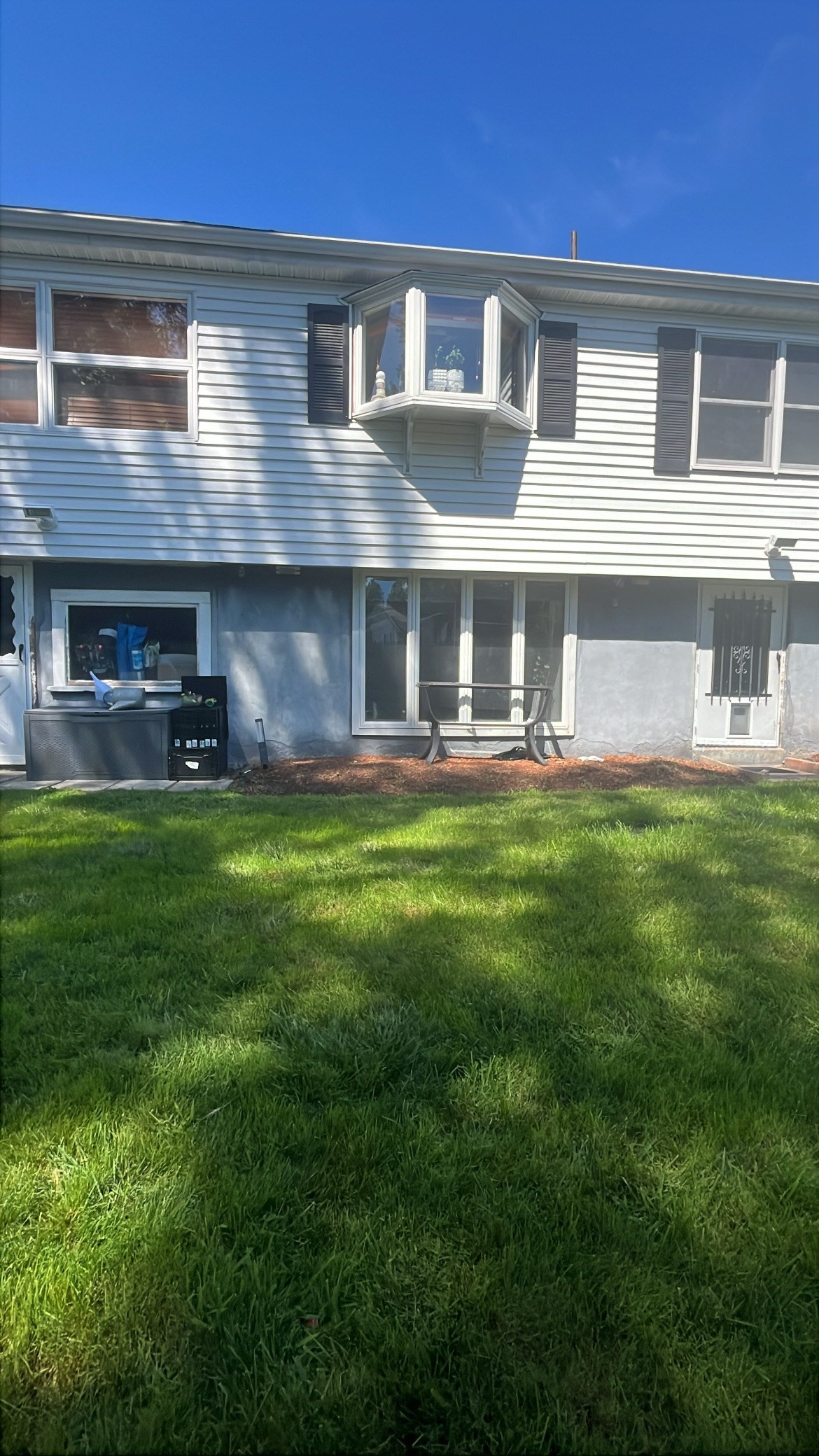 4 Meadowbrook Road Property Photo 1