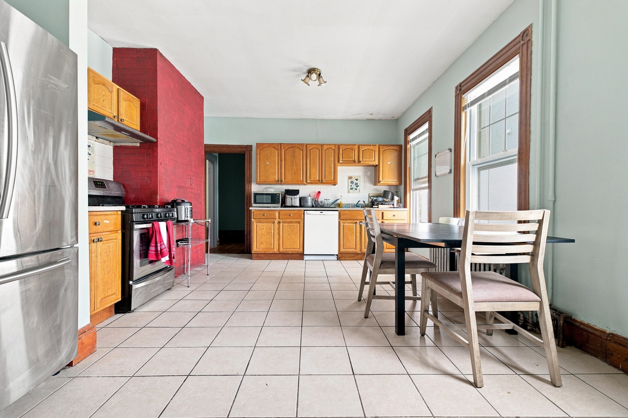 472 Warren Street Property Photo 13