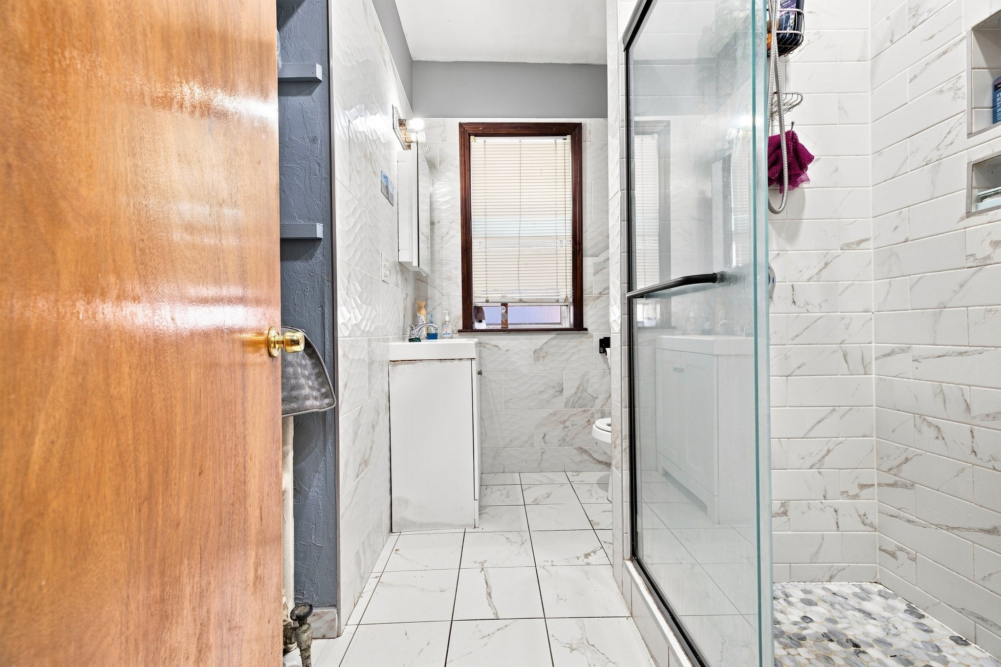 472 Warren Street Property Photo 17