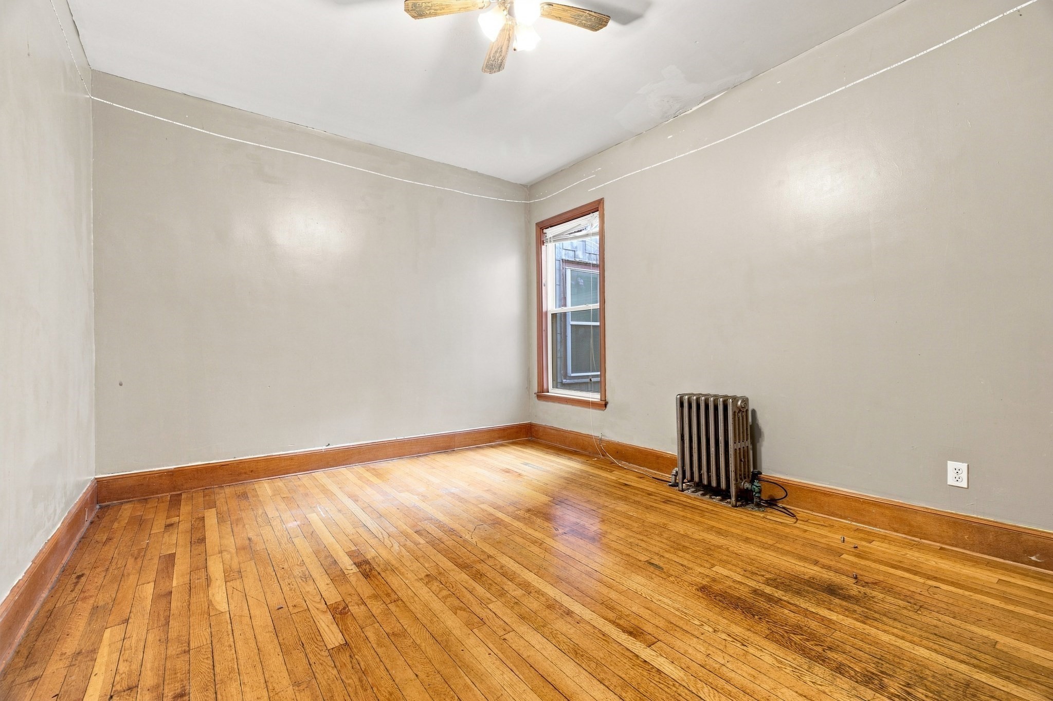 472 Warren Street Property Photo 18