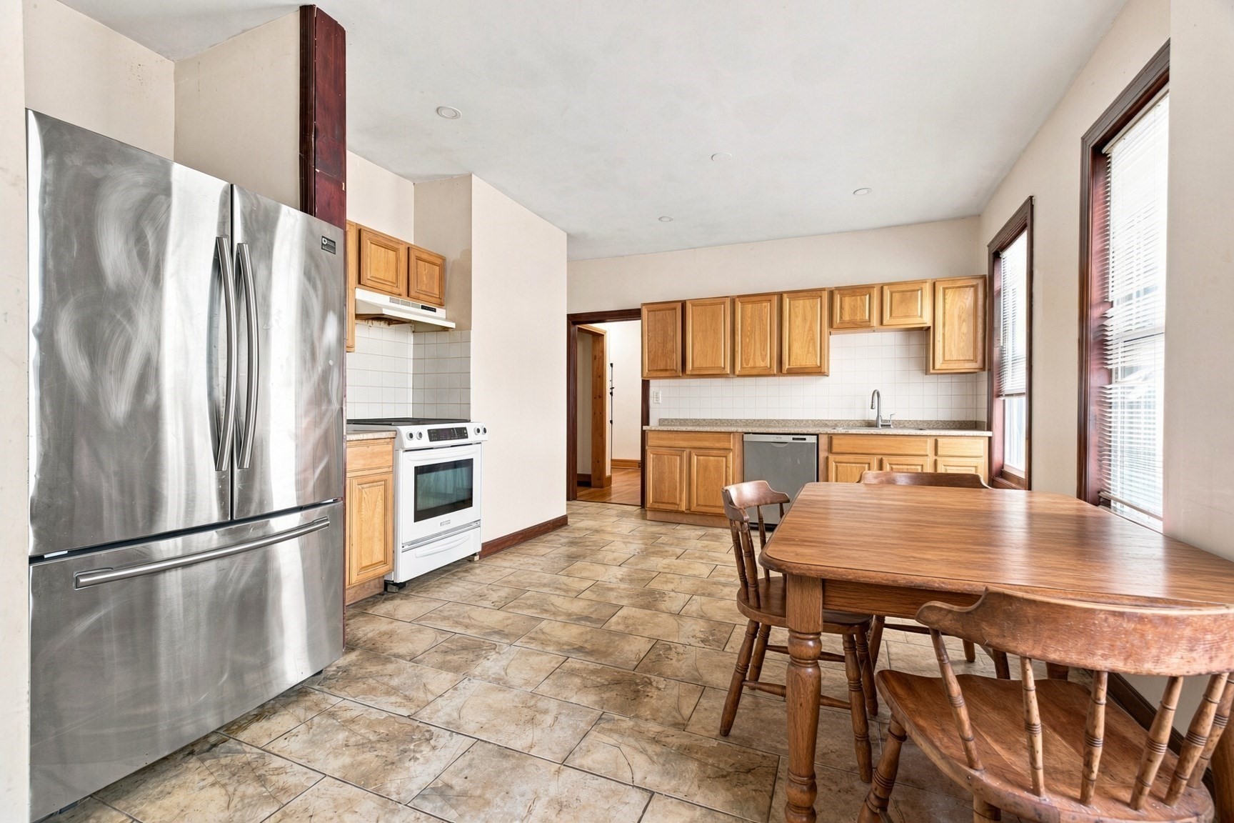 472 Warren Street Property Photo 21