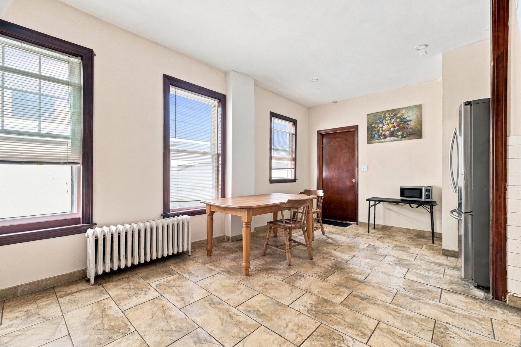 472 Warren Street Property Photo 22