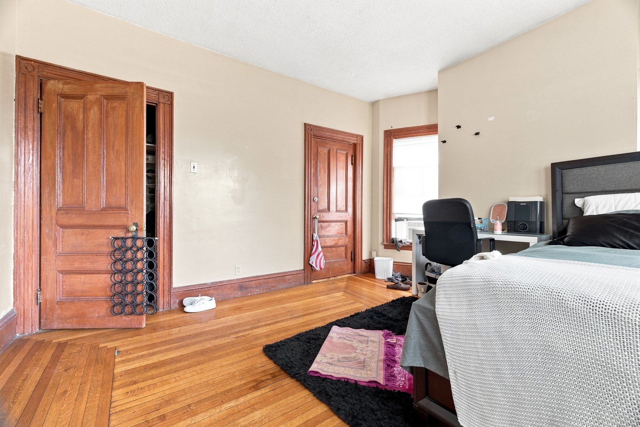 472 Warren Street Property Photo 29