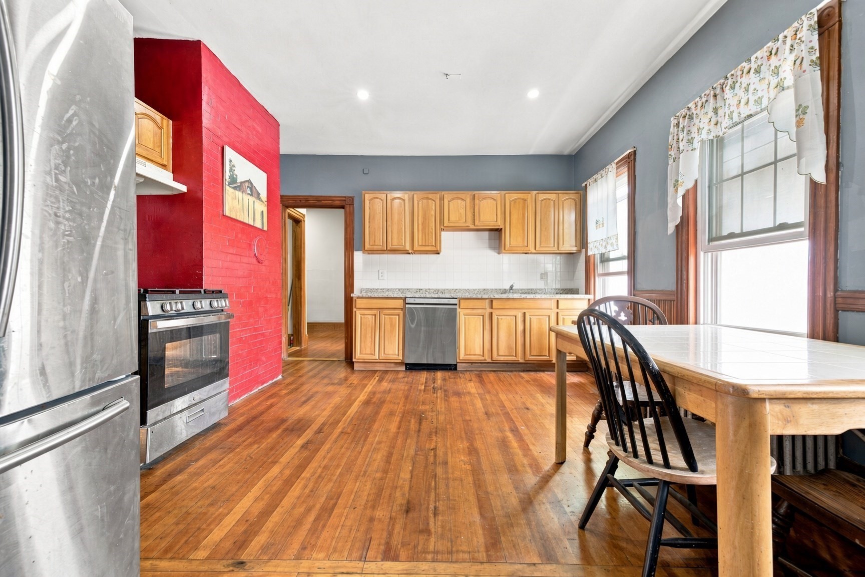 472 Warren Street Property Photo 30