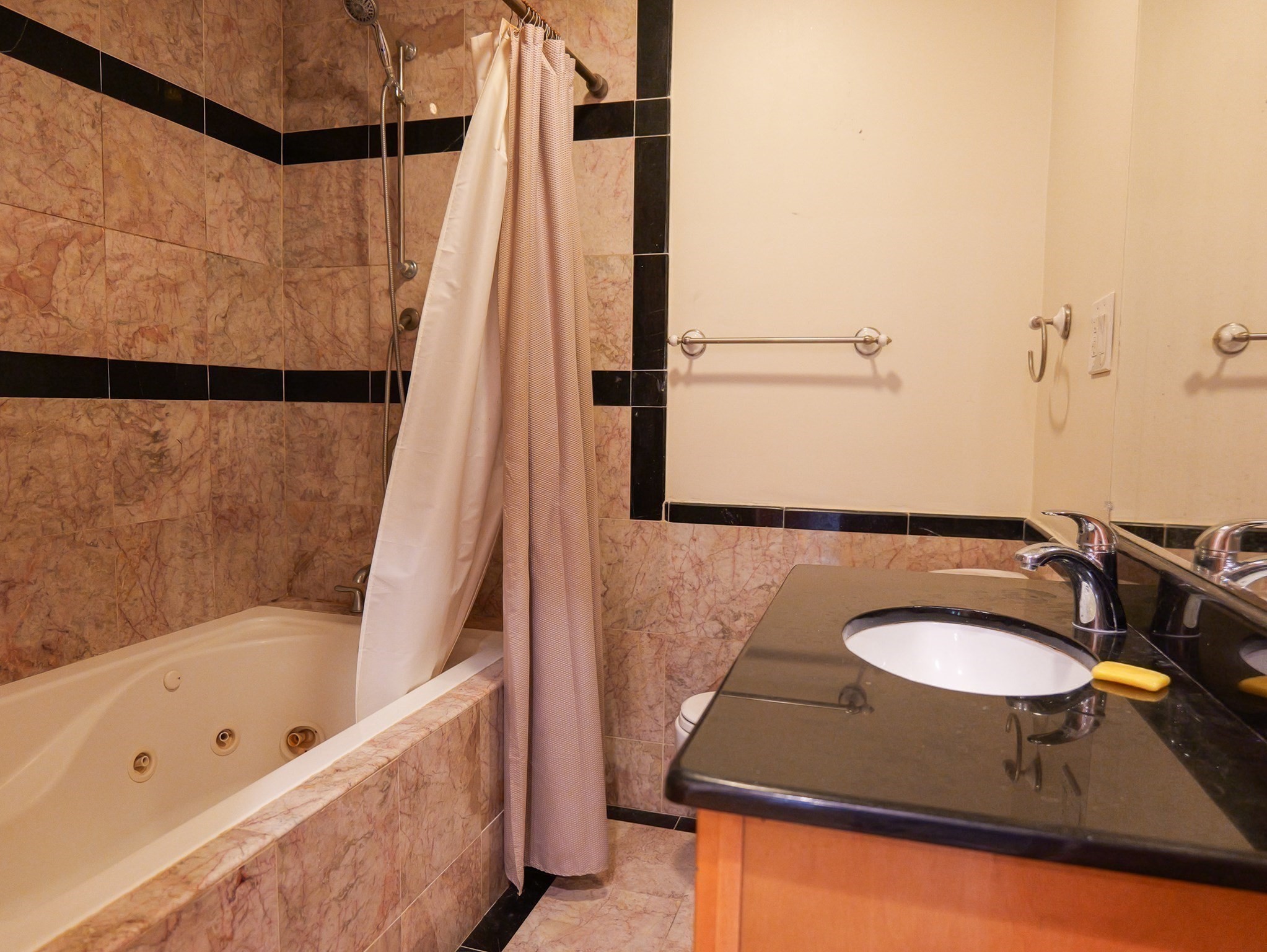 93 Gore St # 3 Property Photo 14