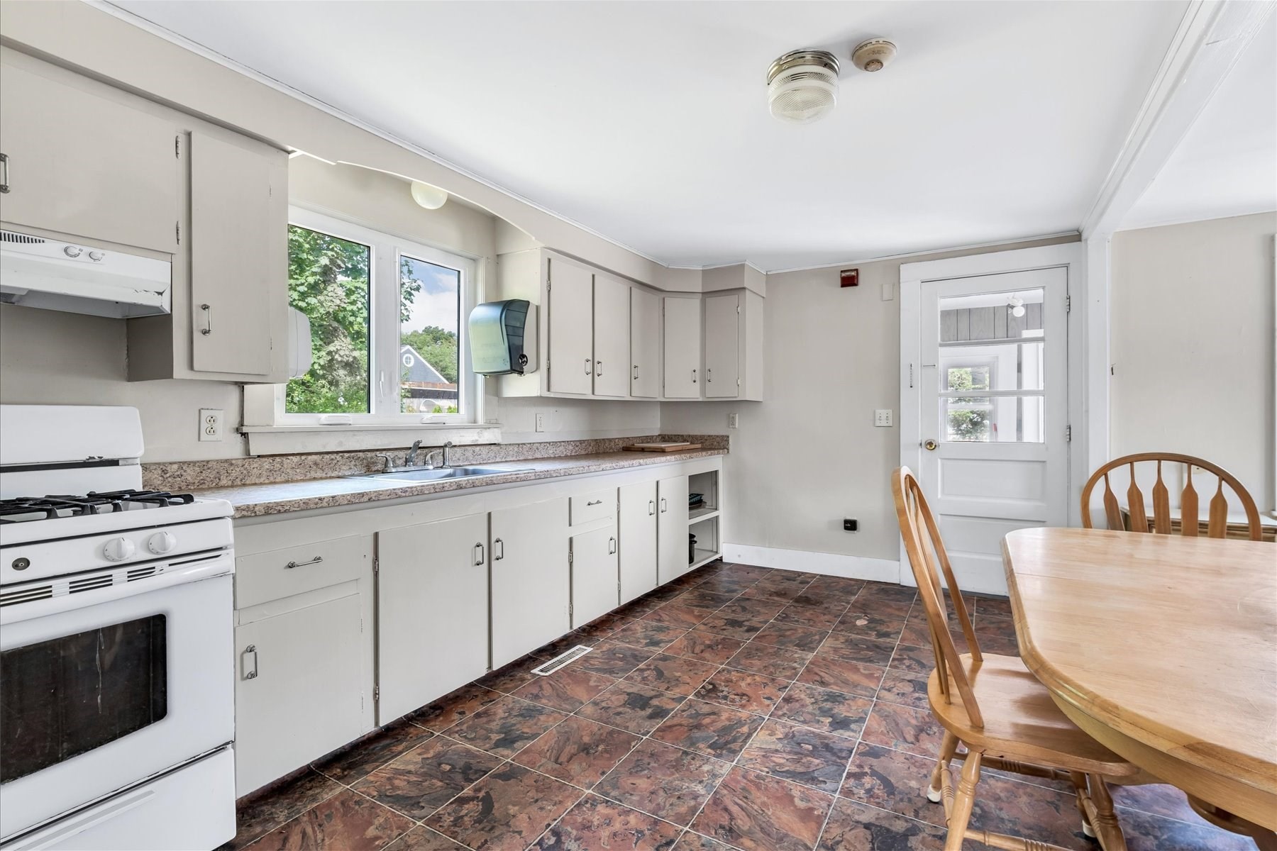 4 Cherry Street Property Photo 18