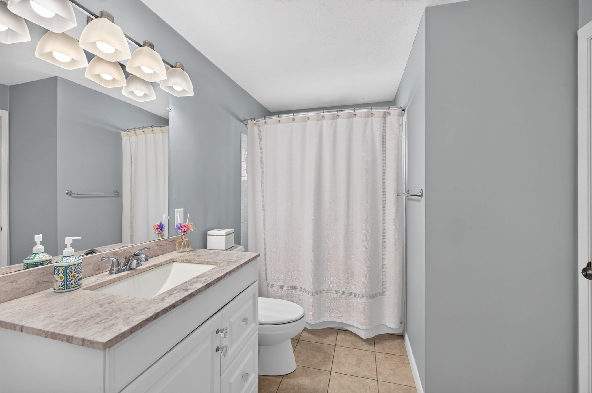 215 Mendon Road Property Photo 17
