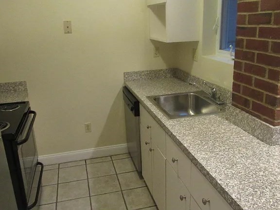 452 Hanover # 102 Property Photo 5