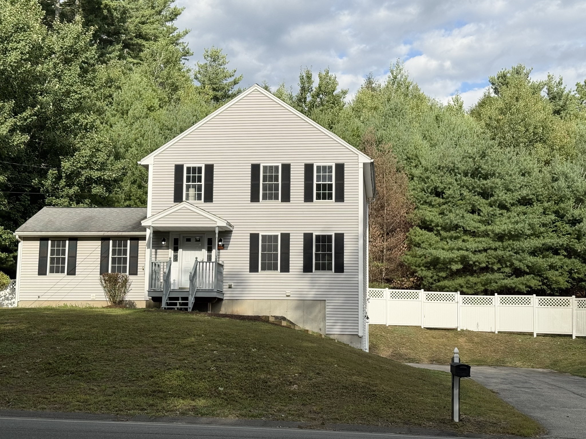 711 S Barre Road Property Photo 1
