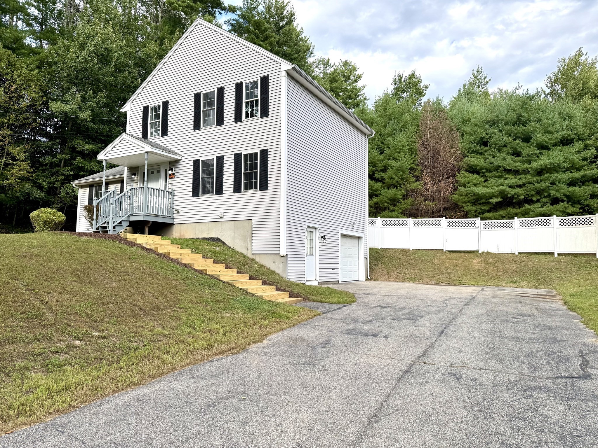 711 S Barre Road Property Photo 2