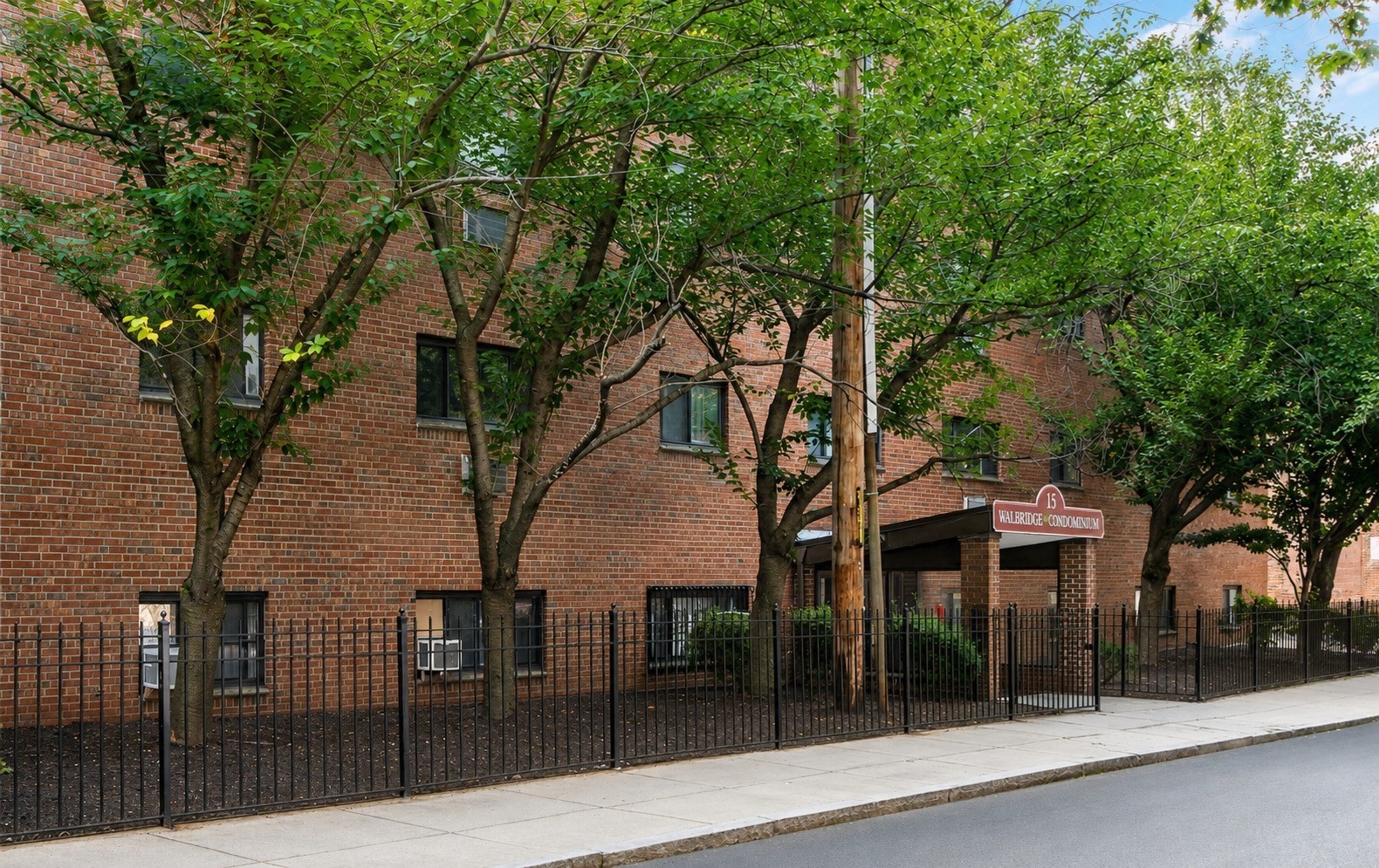 15 Walbridge # 9 Property Photo 4