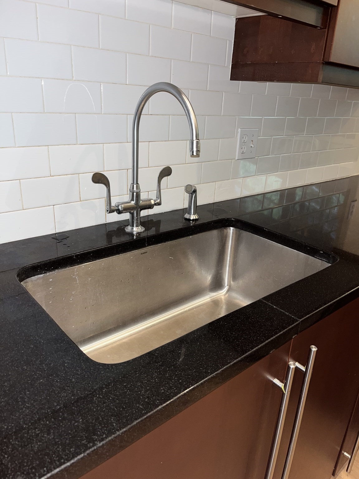 2430 Beacon Street # 104 Property Photo 6