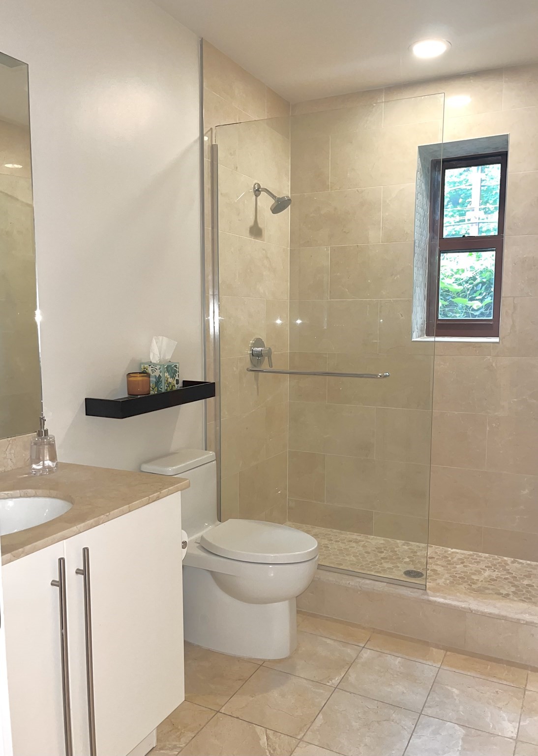 2430 Beacon Street # 104 Property Photo 9