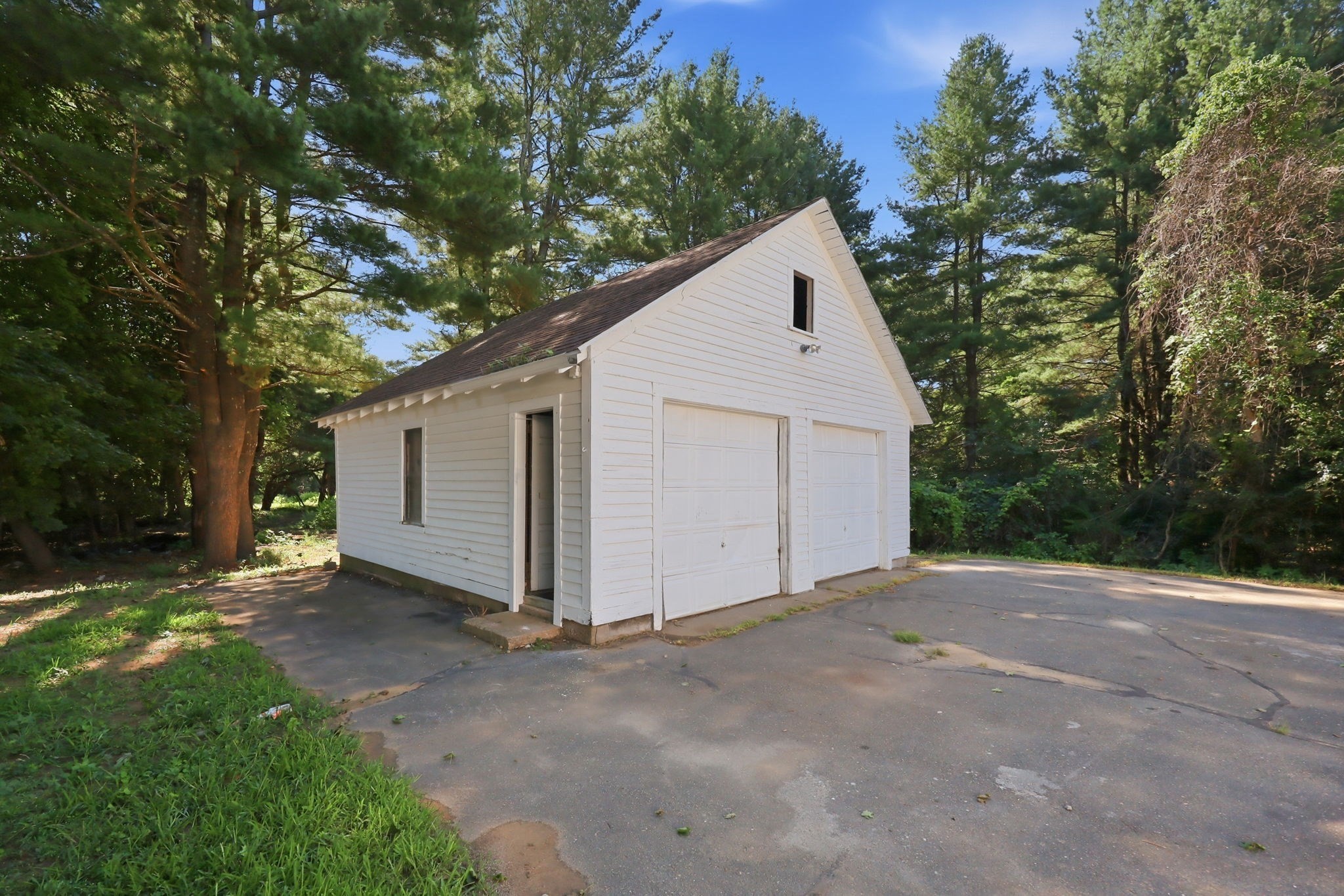 814 College Hwy Property Photo 5