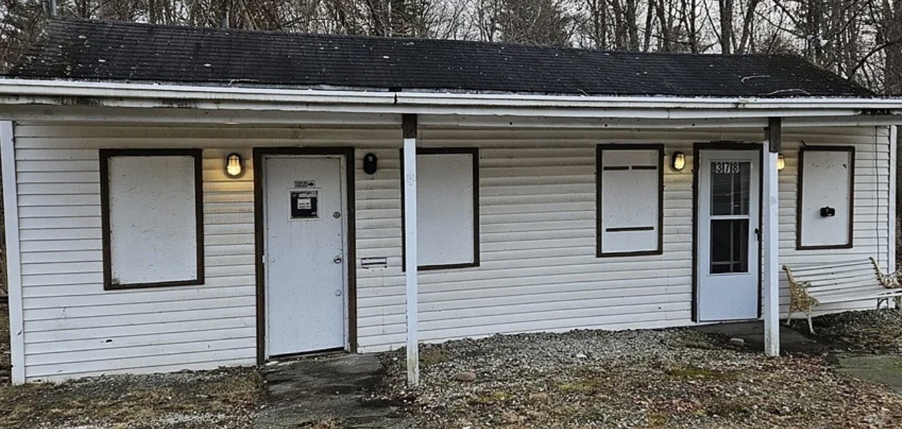 378 Boston Road W Property Photo 3