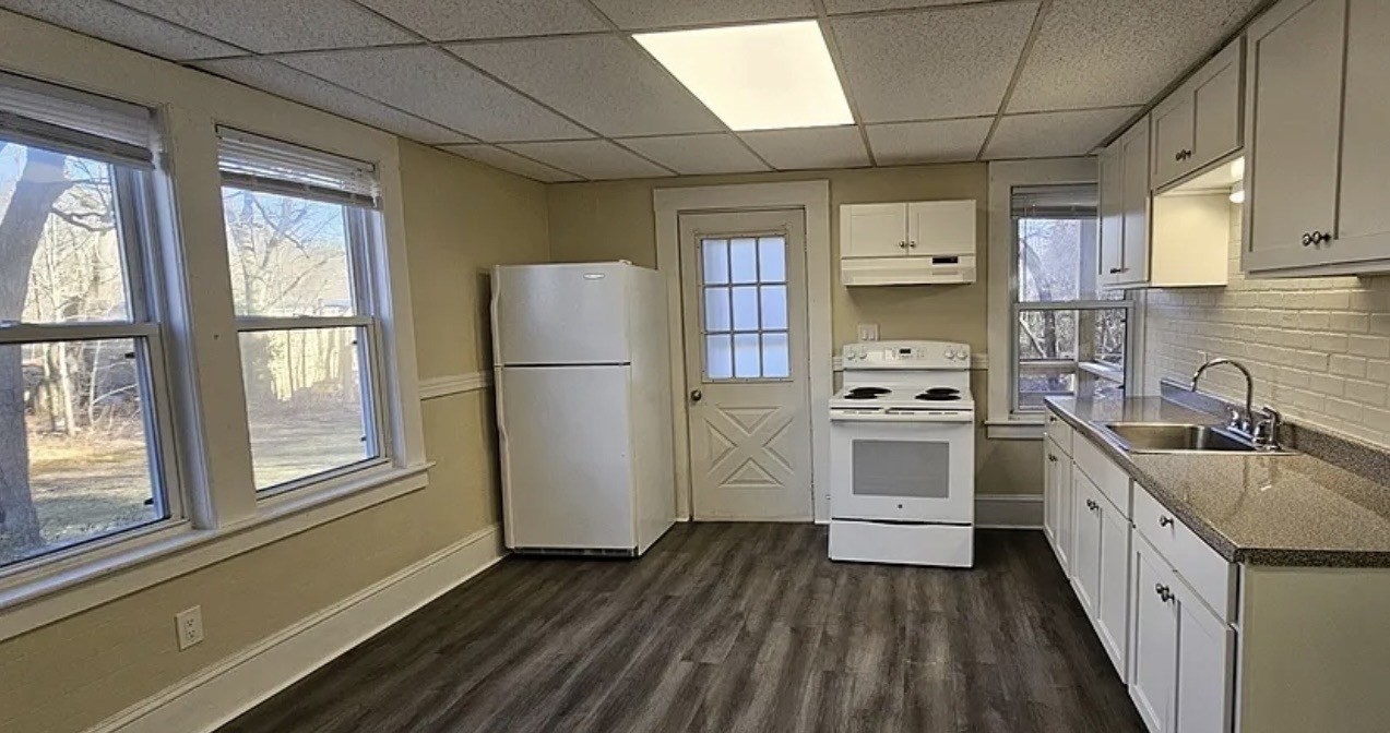 378 Boston Road W Property Photo 7