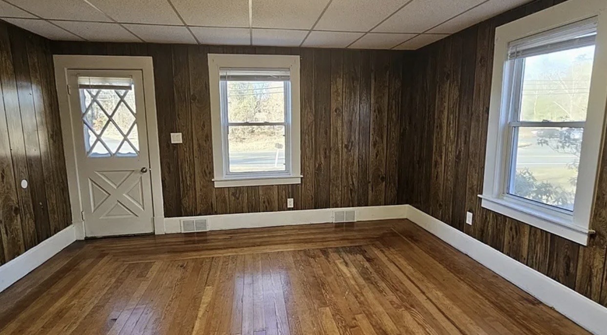 378 Boston Road W Property Photo 8