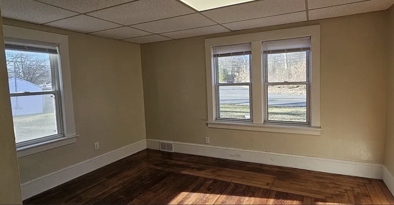 378 Boston Road W Property Photo 9