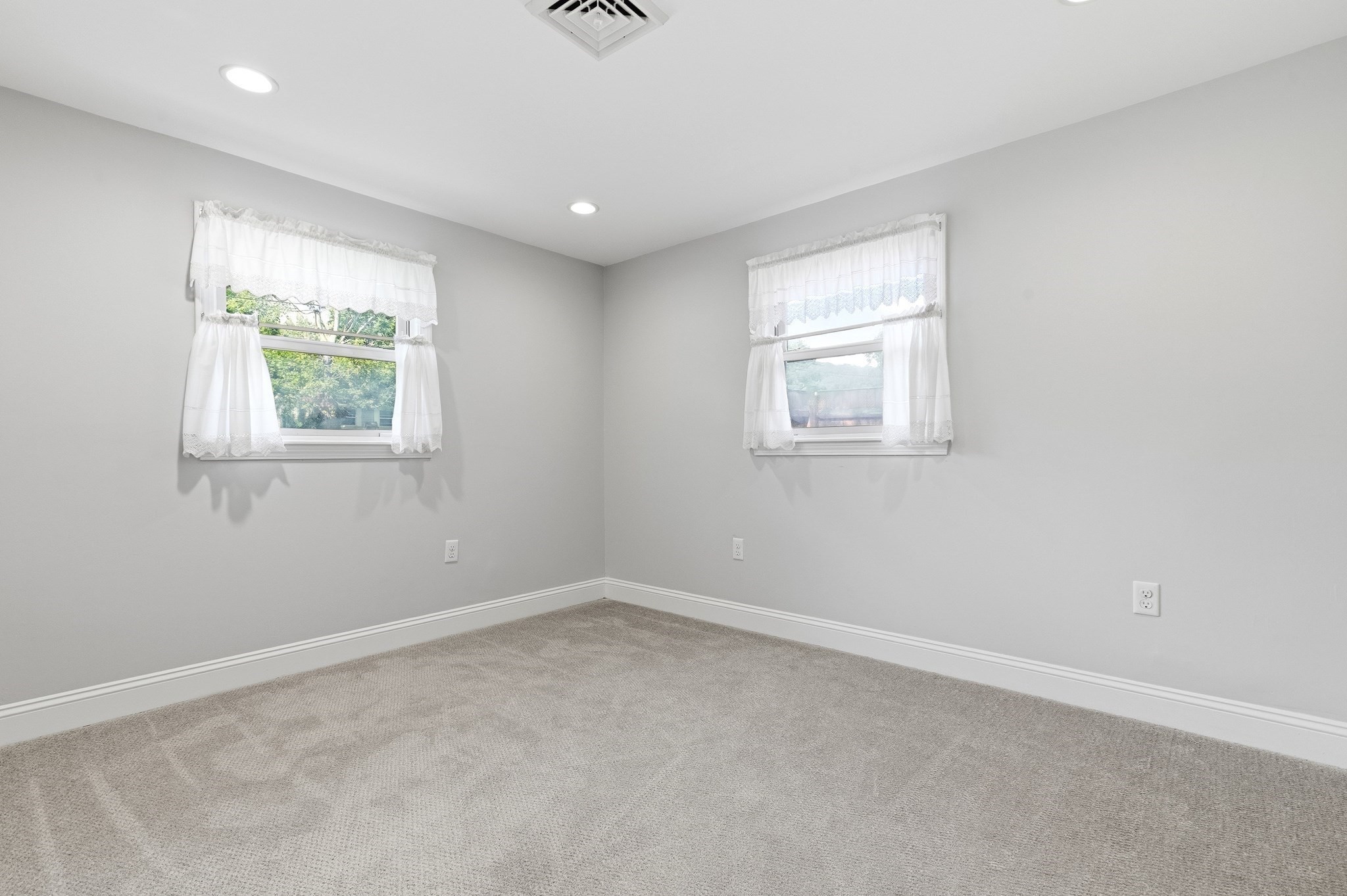 25 Marie Ave. Property Photo 17