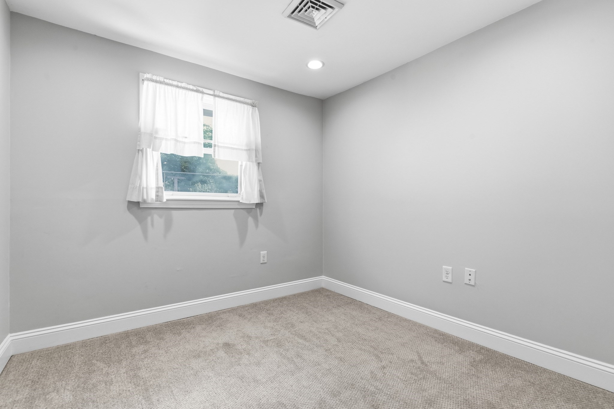 25 Marie Ave. Property Photo 19