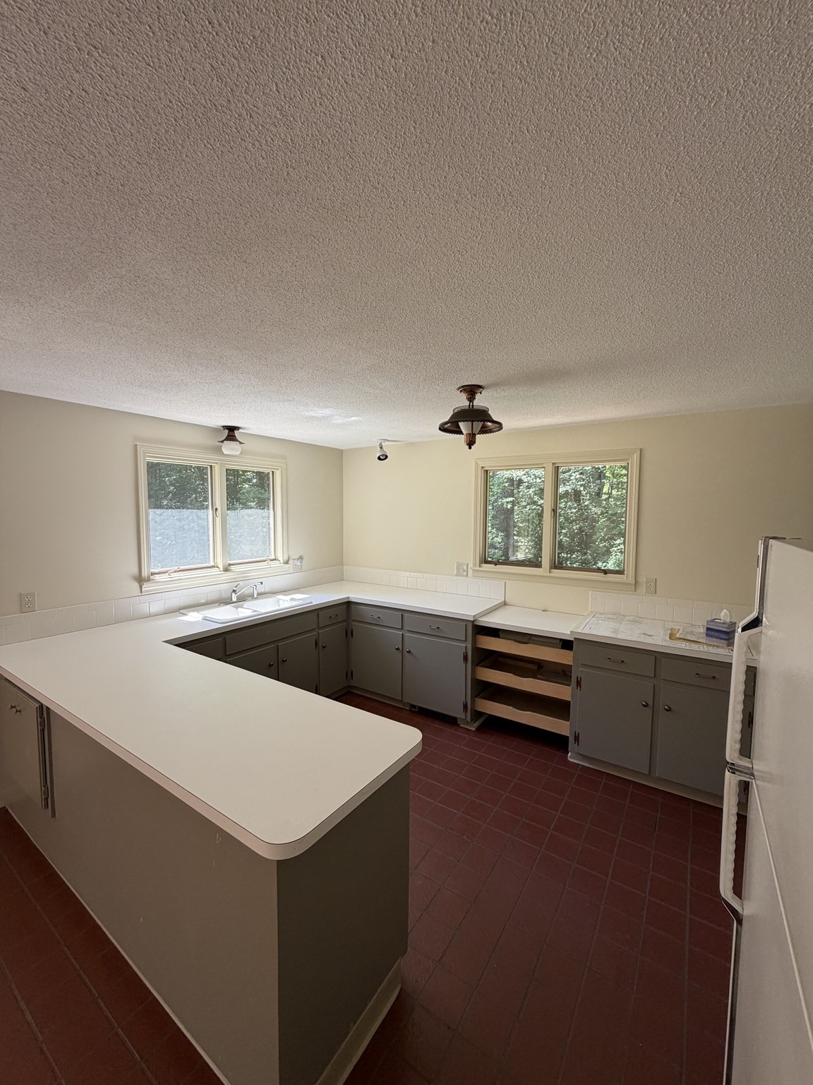 16 Flint Rd Property Photo 6