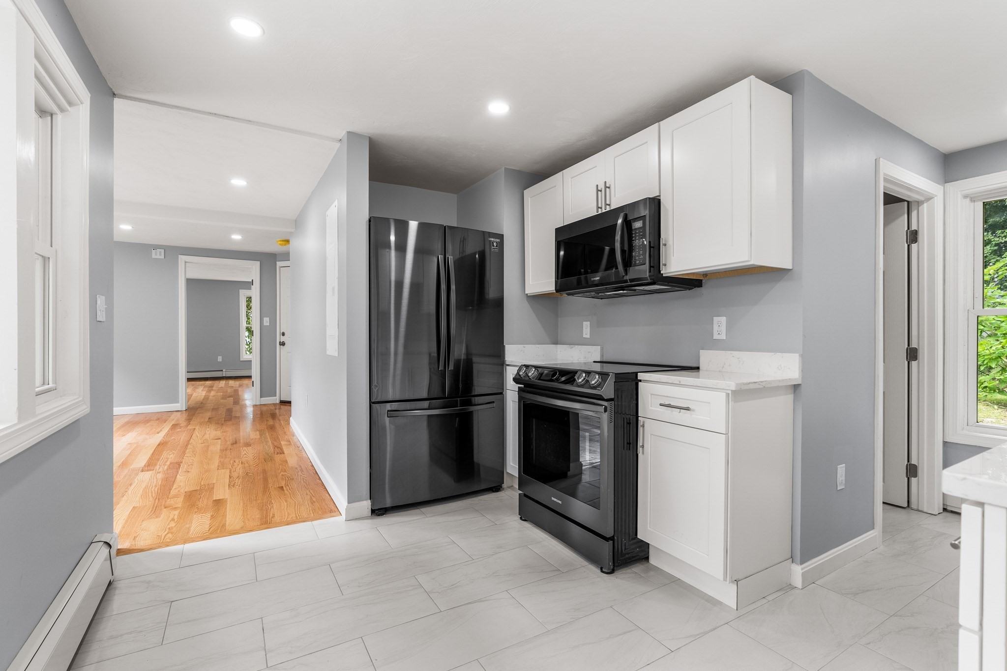 11 Lorenzo St Property Photo 11