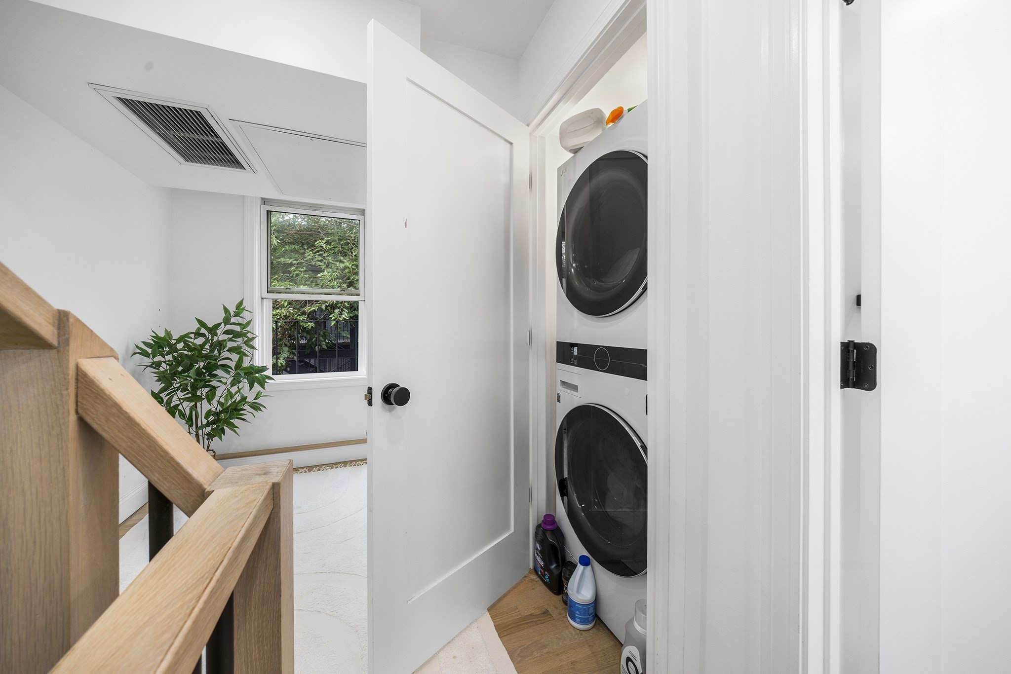 73 Webster St Property Photo 12
