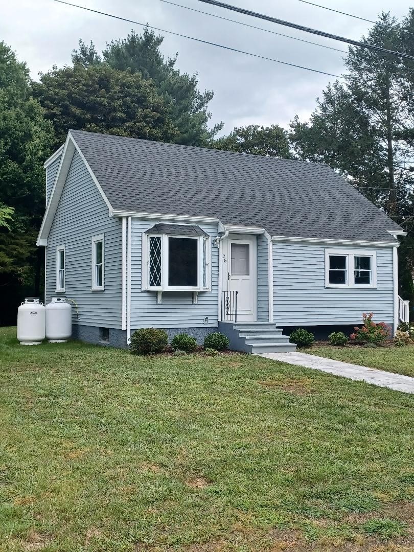 25 Geordan Ave Property Photo 3